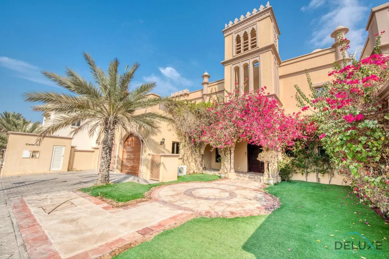 Splendid 5Br Villa At Canal Cove Palm Jumeirah By Deluxe Holiday Homes Dubai