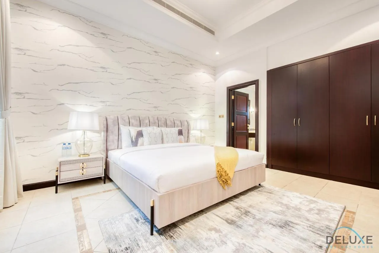 Splendid 5Br Villa At Canal Cove Palm Jumeirah By Deluxe Holiday Homes Dubai